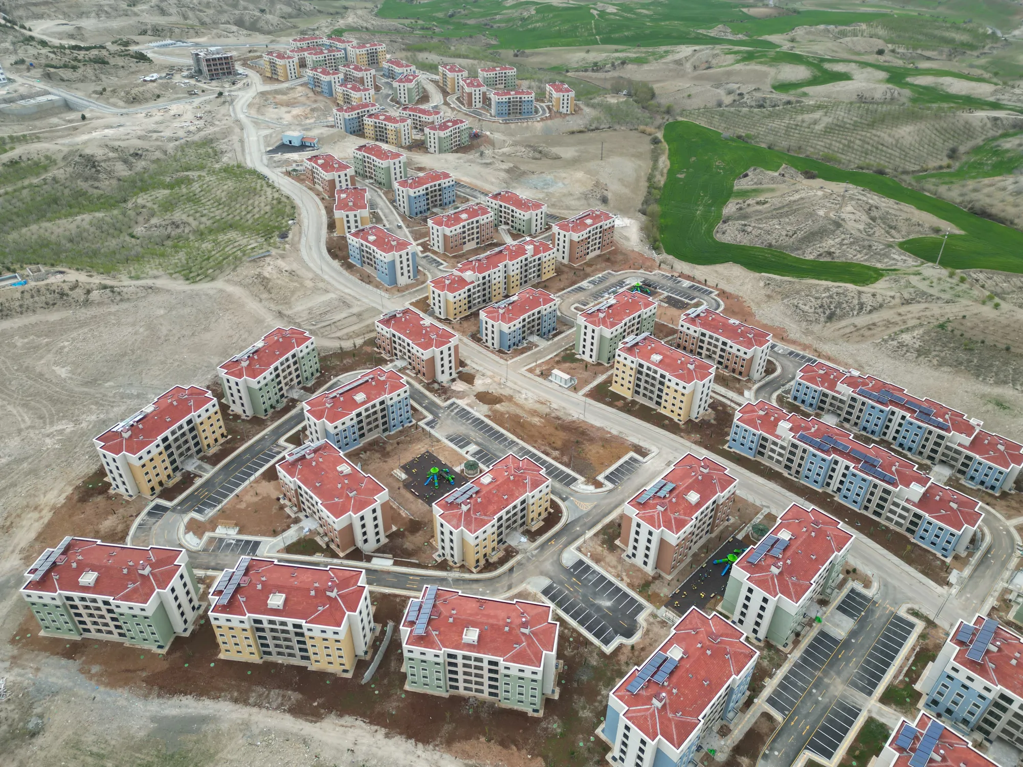Adıyaman Kahta 1.152 Adet Deprem Konutu İnşaatı İle Altyapı ve Çevre Düzenleme İşi